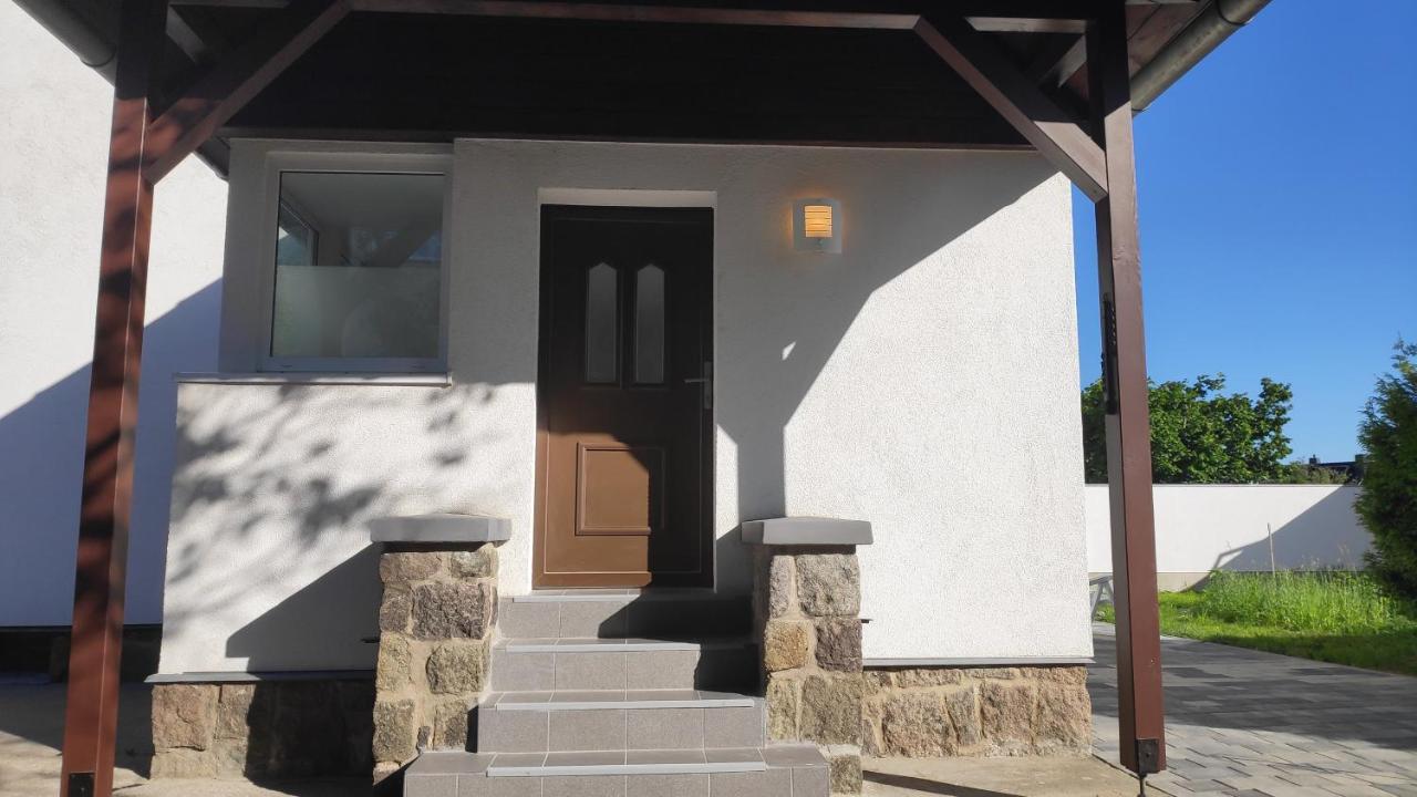 4-Zimmer Haus In ไลป์ซิก ภายนอก รูปภาพ