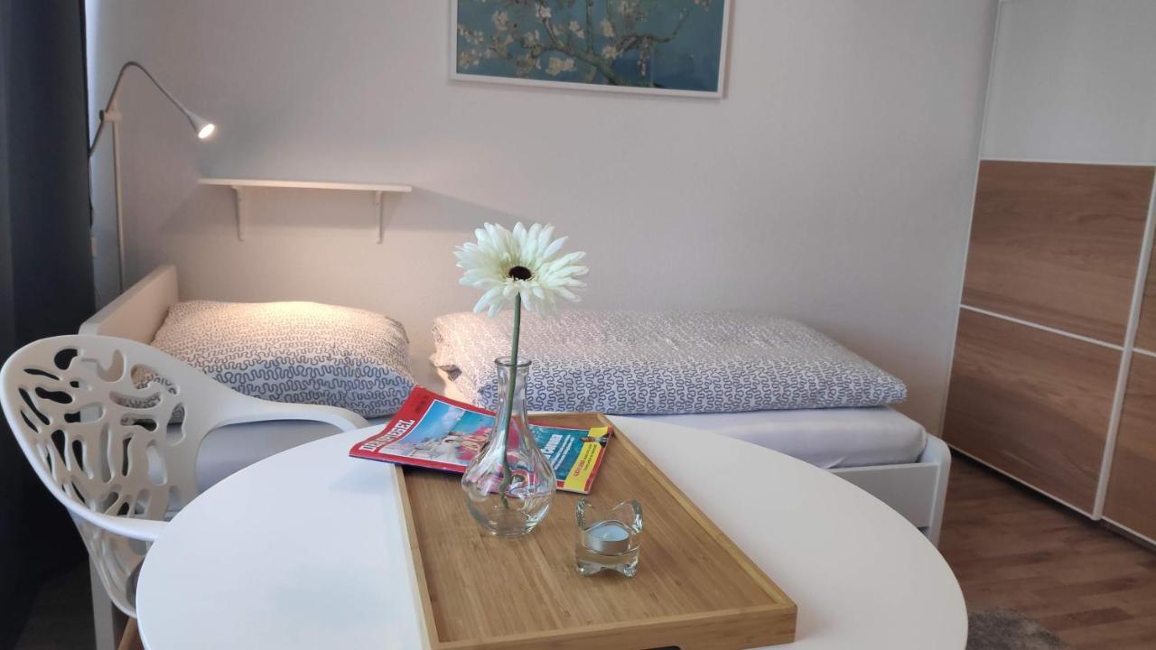 4-Zimmer Haus In ไลป์ซิก ภายนอก รูปภาพ